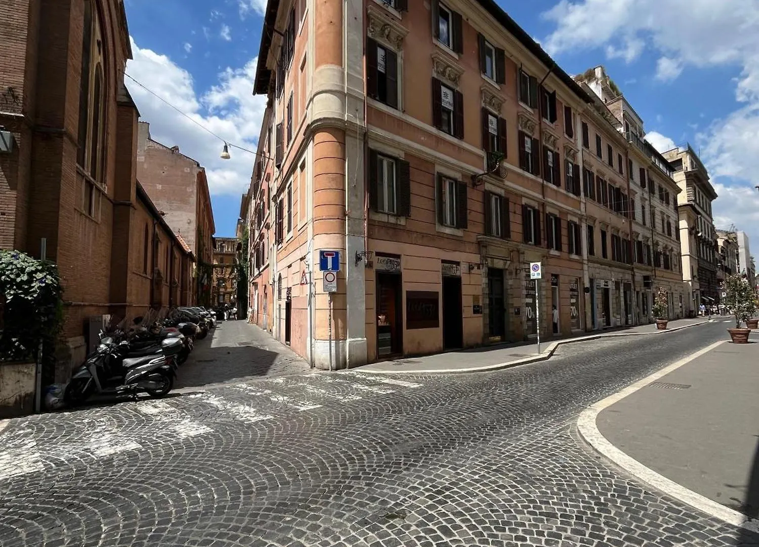 Chilling Via Del Corso Villa Rome 0*,