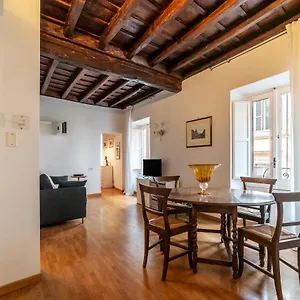 Apartamento Piazza Di Spagna Classy, Roma